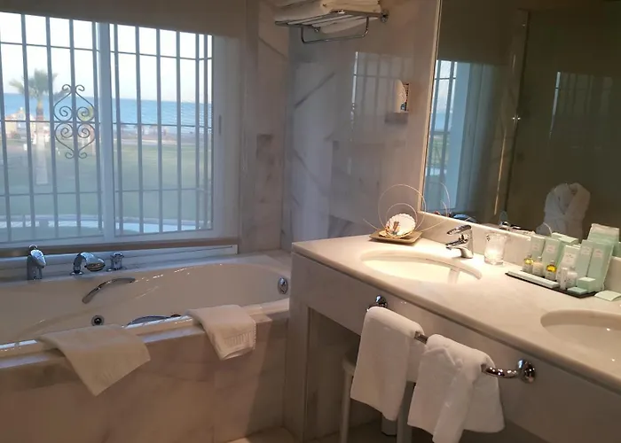 מלון De Golf מאלגה