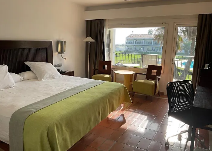 De Golf Hotel 4*